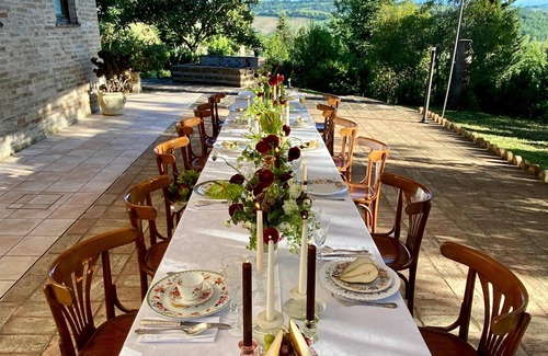 Ponzano di Fermo House | Exclusive villa with pool for weddings and retreats, wi-fi air-con