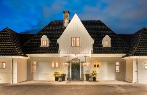 Fana Villa | Exclusive Villa - Scandinavian Luxury At Its Best