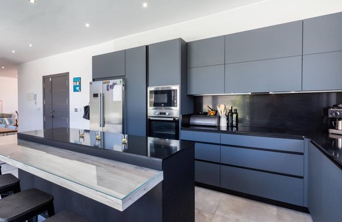 Melegis Villa | Exclusive Villa with garden and pool