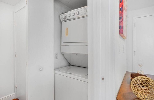 Downtown Miami Apartment | EXEC - 325 S Biscayne Blvd #1118 (1B)