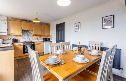 Newcastle-upon-Tyne House | ◑Executive 5 Bed House ◑Ensuite ◑Parking ◑Garden