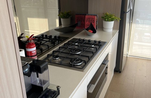 Wollongong CBD Apartment | Executive Beach pad