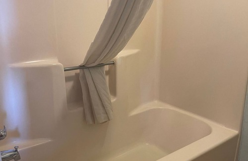 Muskogee Hotel | Executive Inn