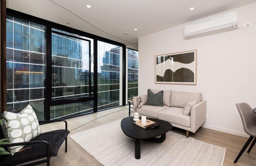 Melbourne Apartment | Executive Resort Living St Kilda Road