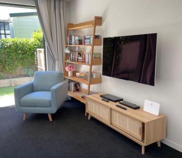 Wellington House | Executive Townhouse in Island Bay with Free Parking