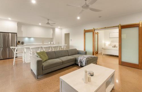 Exmouth House | Exmouth Retreat - 3x3 on the canals
