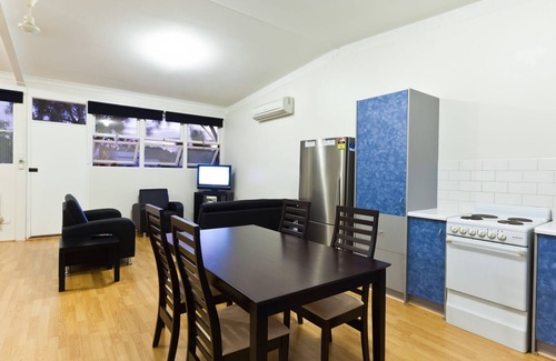 Exmouth House | Exmouth Villas Unit 33 - This Villa is Perfect for groups and families alike