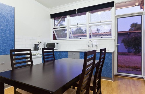 Exmouth House | Exmouth Villas Unit 33 - This Villa is Perfect for groups and families alike