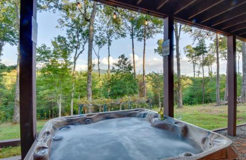 Ellijay House | Expansive Mtn-View Ellijay Cabin Private Hot Tub