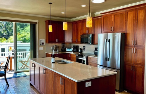 Point Roberts House | Expansive Views, On the Ocean, Private Beach! Forever Sands!