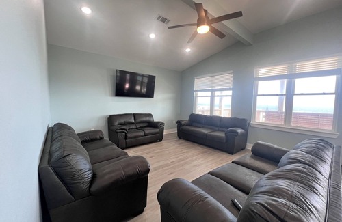 Grand Isle House | Experience beachfront bliss at Double the Fun in Grand Isle, LA, perfect for 19 guests!