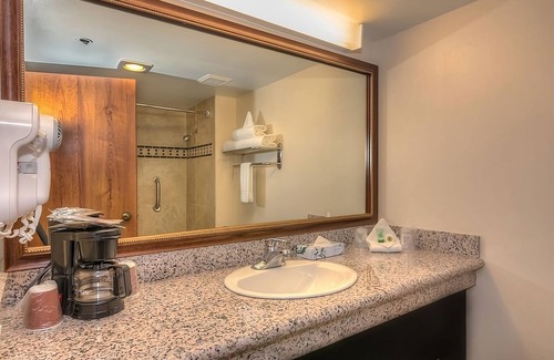 Grand Junction Hotel | Experience Colorado Like Never Before! 2 Contemporary Units! Indoor Pool, Bar!