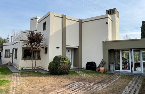 Chacras de Coria House | Experience Luxury and Comfort at Casa Pueyrredon,with pool in Chacras de Coria