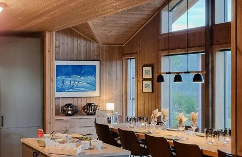 Vaga House | Experience Mountain Magic At Bringsfjellet