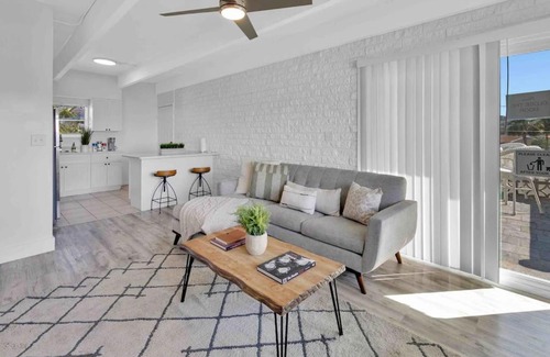Fort Walton Beach Apartment | Experience Okaloosa Island 2BR Waterfront Condo