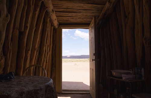 Cameron Bed & Breakfast | Experience our Traditional Navajo Hogan near Grand Canyon