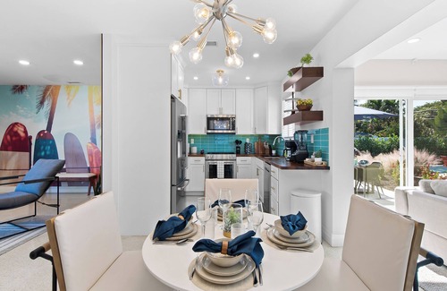North Corals House | Experience Surf, Sun & Sea, a spacious 3-bedroom Tropical Retreat!