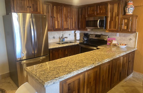 Ampliacion Juarez Condo | Experience the Best of Cabo San Lucas at Our Luxurious Vacation Rental