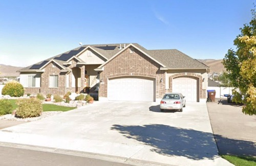 Eagle Mountain Apartment | Experience the best views of Eagle Mountain from the comfort of this haven.