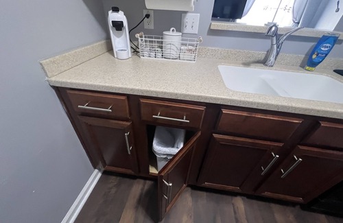North Capitol Condo | Experience the perfect getaway and a convenient walk to downtown!
