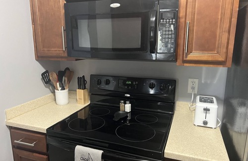 North Capitol Condo | Experience the perfect getaway and a convenient walk to downtown!