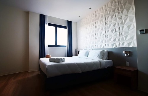 Maho Hotel | Explore Friendly Island! Pets Allowed, FREE Parking! Close to David's Hole!