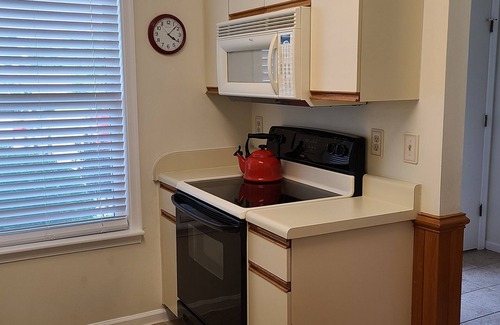 Kitty Hawk House | Explore the Outer Banks from Your Windswept Hideaway!