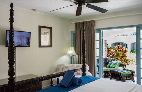 Hastings Hotel | Explore Worthing Beach! Large Unit w/Private Balcony, Onsite Pool, Great Views!