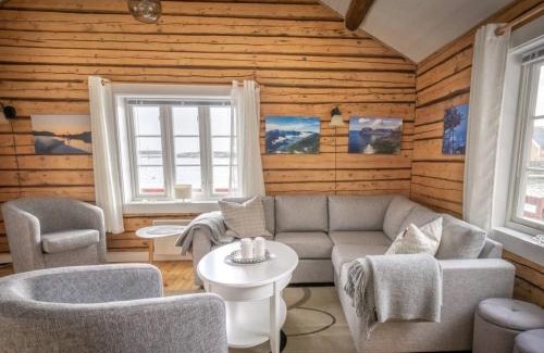 Moskenes House | Explorers Cabin Lofoten Edge