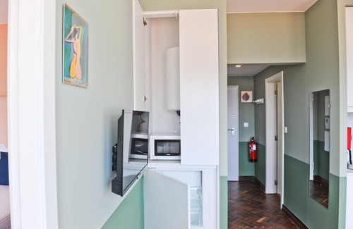 Santo Antonio Apartment | Expresso Martinis in Lisbon by Misha s Place 4c