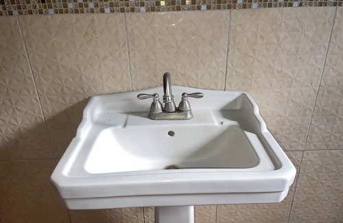 Constant Spring Apartment | Exquisite 1-bedroom apartment in Kingston with AC, WiFi. Enjoy your stay