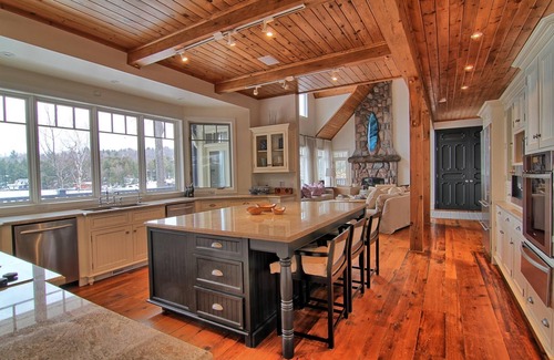 Seguin Cottage | Exquisite 5 Bdrm 4 Bath Cottage with Boathouse and Professional Gym! SW Views!