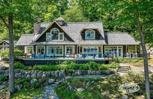 Seguin Cottage | Exquisite 5 Bdrm 4 Bath Cottage with Boathouse and Professional Gym! SW Views!