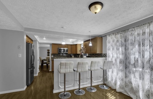 Fairfax House | Exquisite & Immaculate 5BD
