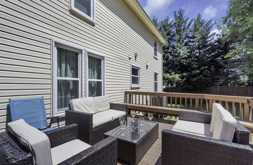 Fairfax House | Exquisite & Immaculate 5BD