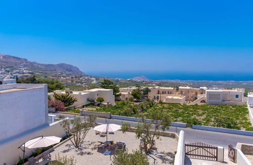 Santorini Villa | Exquisite Santorini Villa | 1 Bedroom Suite | Villa Ignia | Pyrgos