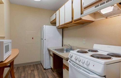 Town Center Hotel | Extended Stay America Select Suites Atlanta Kennesaw