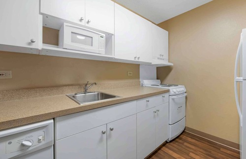 Town Center Hotel | Extended Stay America Select Suites Atlanta Kennesaw