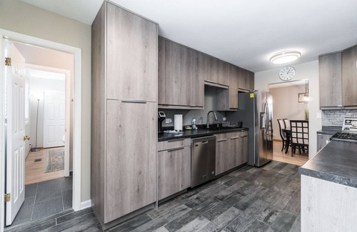 Schaumburg House | Extended Stay Hoffman Estates FHS Rental