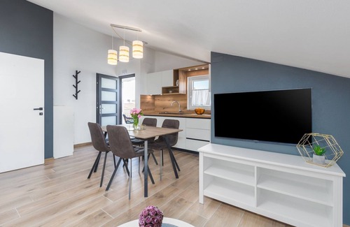 Spadici Apartment | Extravagant flat just 250 metres from the beach with private balcony, barbecue, WiFi