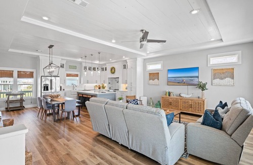 Port Bolivar House | EZ Come EZ Geaux - 4 Bedroom - 3.5 Bath - Close to beach, great views!