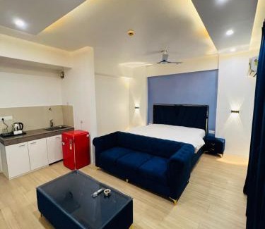 Gomti Nagar Apartment | EzyStay Boutique Suites