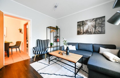 Cottbus Apartment | Fürst-Pückler-Apartment bis 6 Personen Waschmaschine Küche 2x Parkplätze Terrasse Netflix