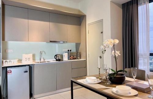 Cyberjaya Apartment | F1-31-08 Abstract StudioTamarind Wifi NETFLIX Parking