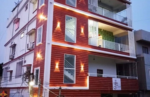 Hyderabad Apartment | F1 bedroom hill view unit with covered parking