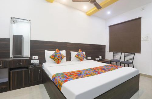 Lanka Hotel | FabExpress Banarasi Kothi