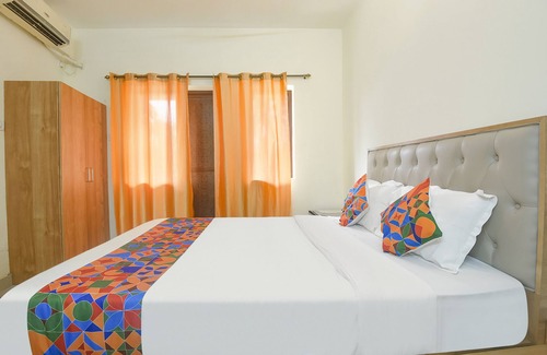 Nerul Hotel | FabExpress De Classio With Pool, Candolim