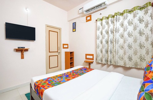 Bellandur Hotel | FabExpress La Palma Residency - Near Ecospace Business Park, Bellandur