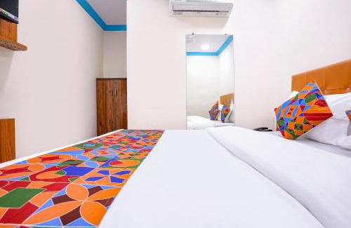 Malad West Hotel | FabExpress Raj Palace - 1 km to Sakinaka Metro