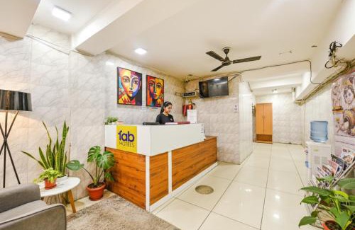 Delhi Hotel | FabExpress Santosh Residency